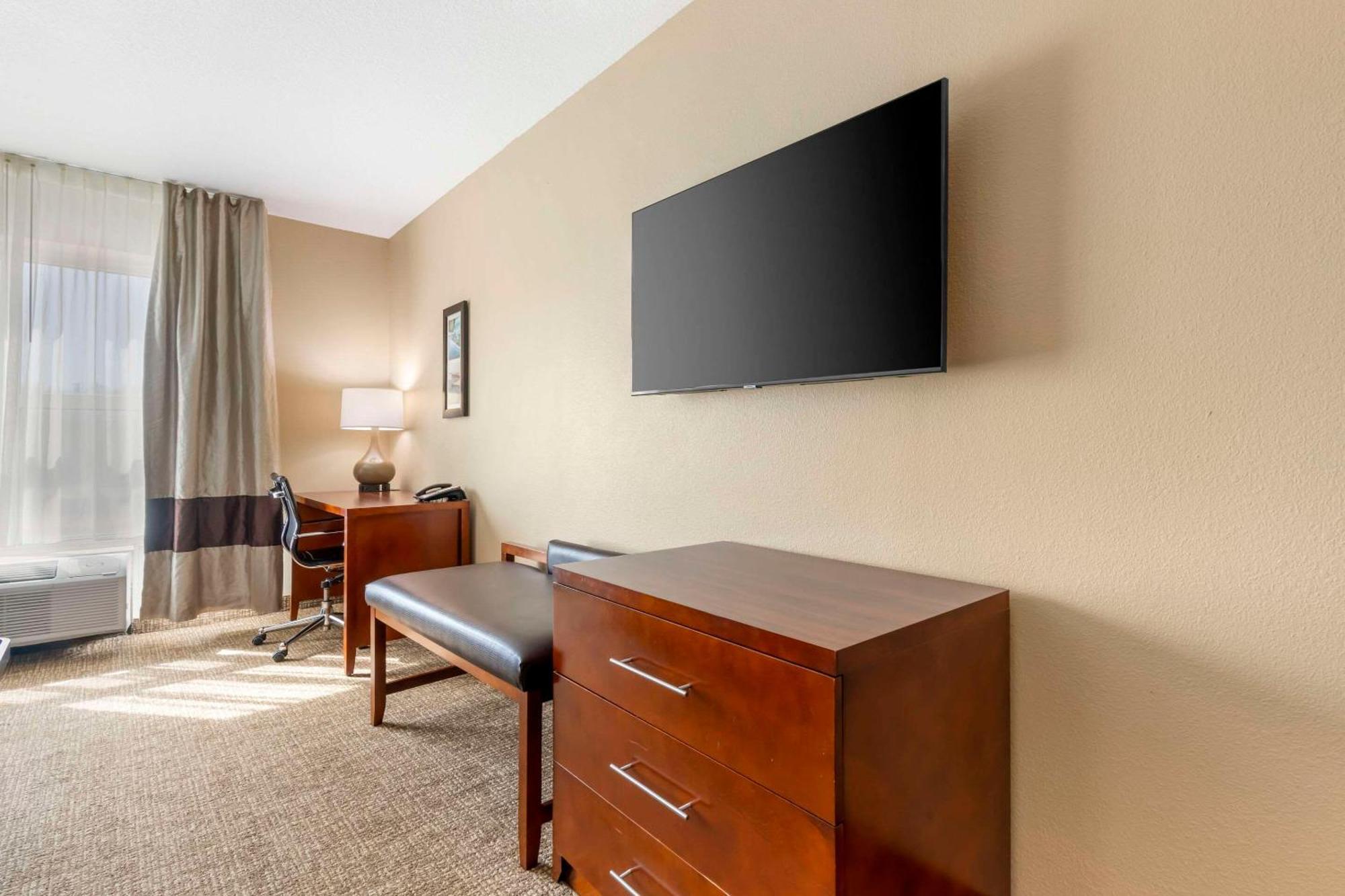 Comfort Inn & Suites Tavares North Exteriér fotografie